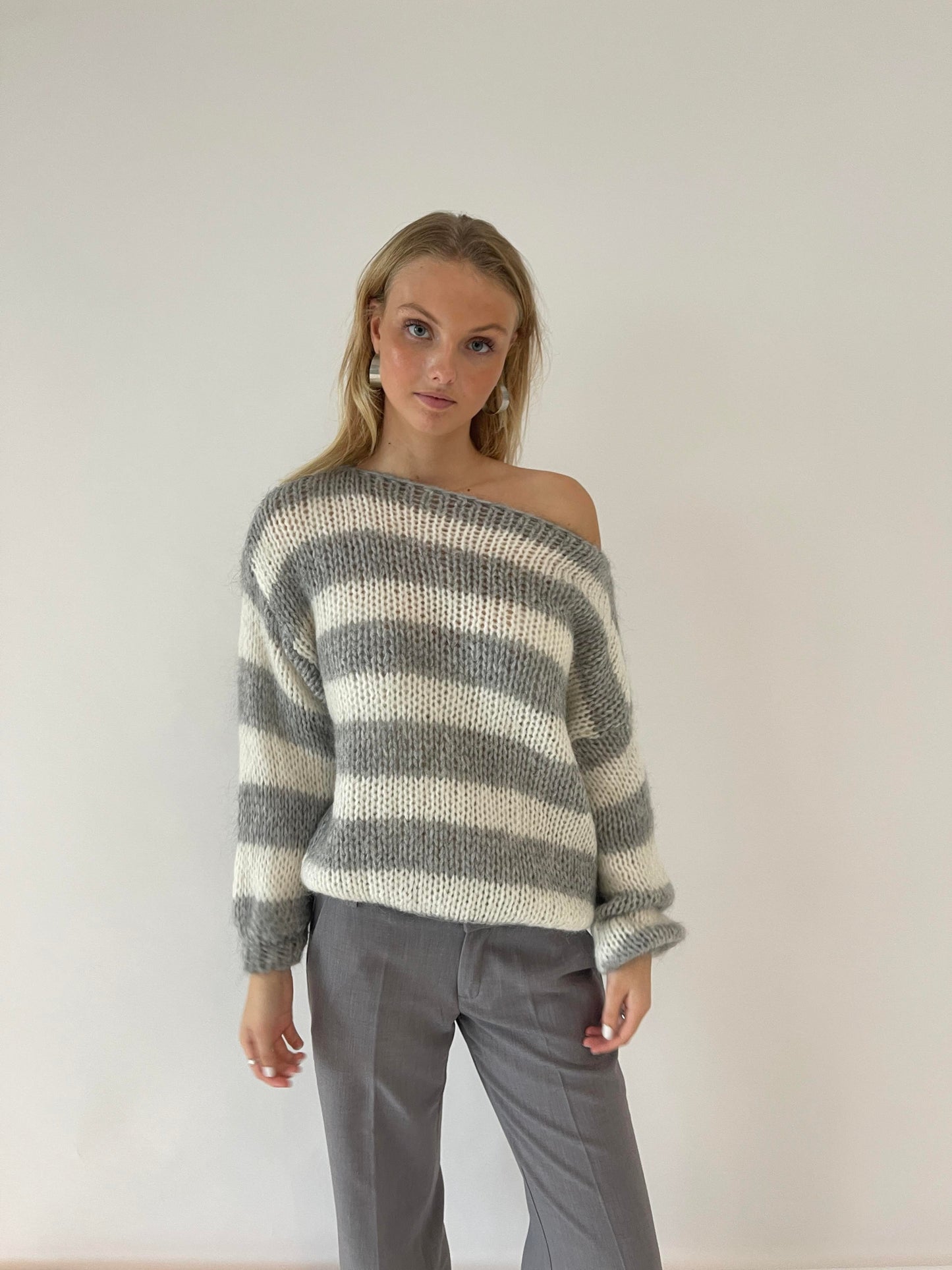 Zulema® | Gestreifter, lockerer Pullover mit Bateau-Ausschnitt