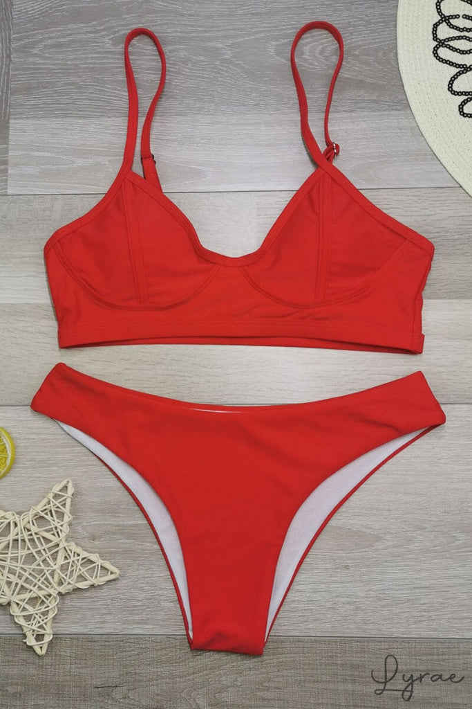 Ema® | Bikini push up con top e perizoma ad ala delta